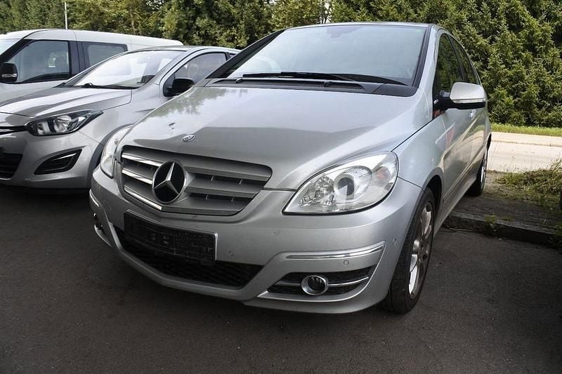 Silber Gebraucht 2009 Mercedes B170 Van / Kleinbus | 4.999 € (Fairer Preis) - Bild 1/4