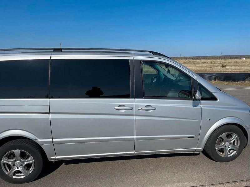 Gebraucht Mercedes Viano 204 PS (150 kW) 2009 Silber Van / Kleinbus