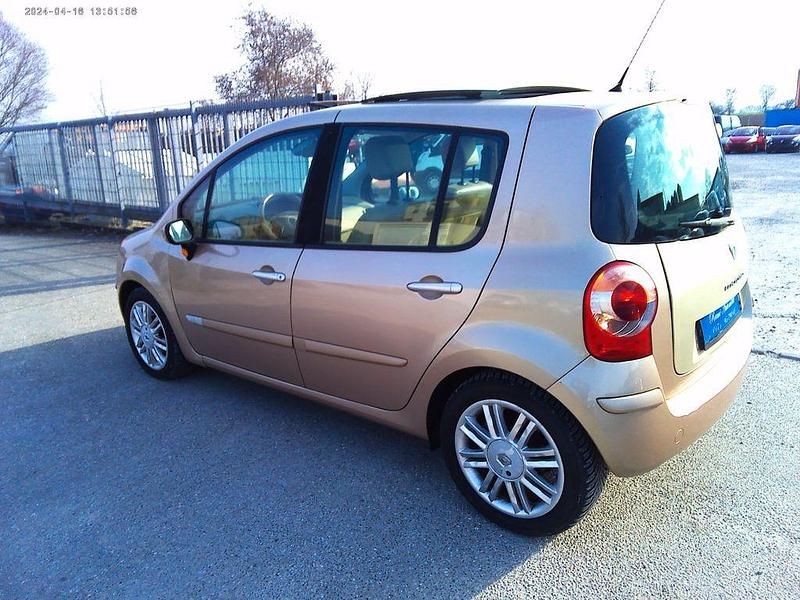Gebraucht Renault Modus Initiale 111 PS (81 kW) 2005 Gold Van / Kleinbus