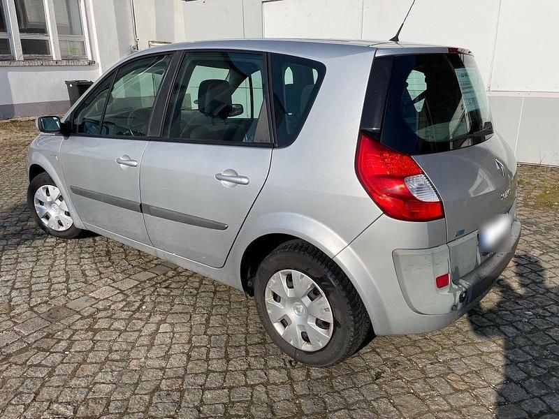 Gebraucht Renault Mégane GrandTour Expression 111 PS (81 kW) 2006 Silber Kombi