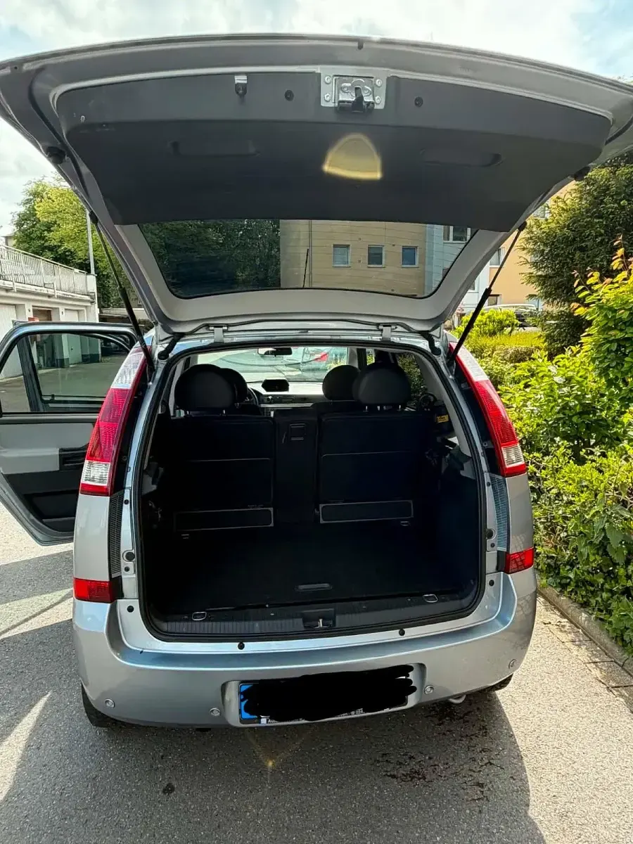 Gebraucht Opel Meriva 105 PS (77 kW) 2005 Silber Van / Kleinbus