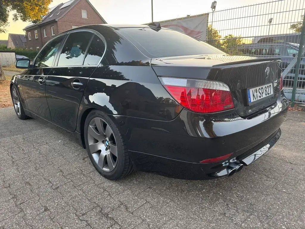 Gebraucht BMW 545 Sport Line 333 PS (244 kW) 2003 Schwarz Limousine