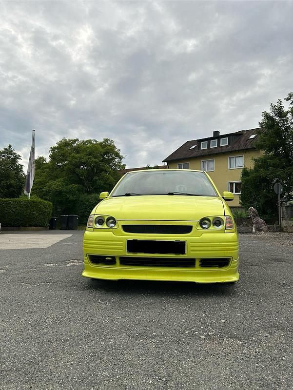 Gelb Gebraucht 1999 Seat Arosa Kleinwagen | 1.400 € (Teuer) - Bild 1/4