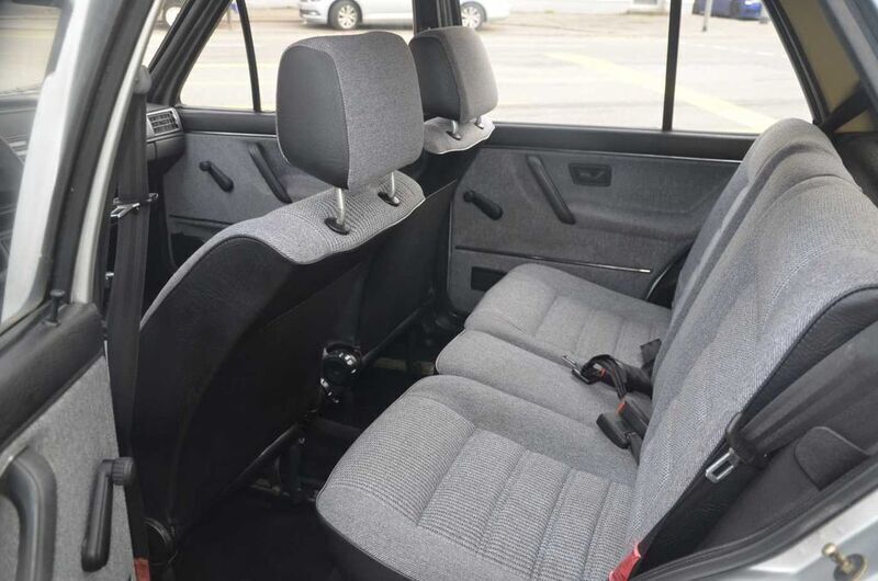 Gebraucht VW Golf II 54 PS (39 kW) 1986 Silber metallic Kleinwagen