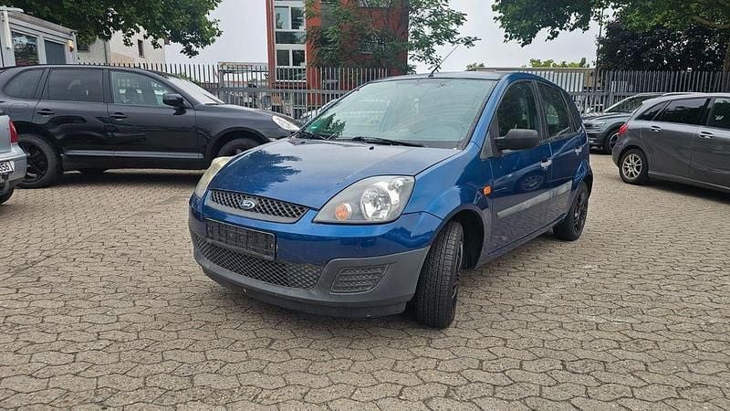 Blau Gebraucht 2007 Ford Fiesta Ambiente Kleinwagen | 2.490 € (Fairer Preis) - Bild 1/4