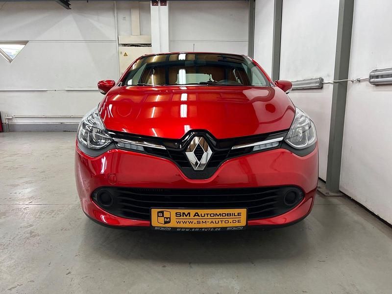 Gebraucht Renault Clio IV Dynamique 120 PS (88 kW) 2015 Rot Kleinwagen
