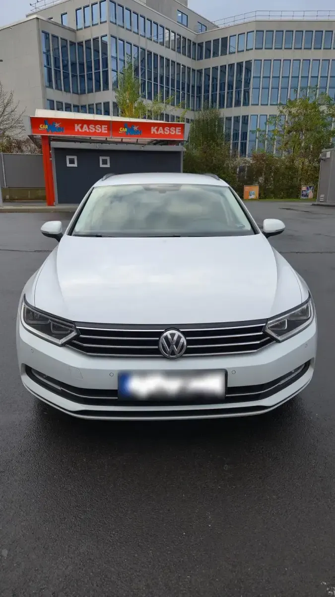 Gebraucht VW Passat 150 PS (110 kW) 2016 Weiß Kombi