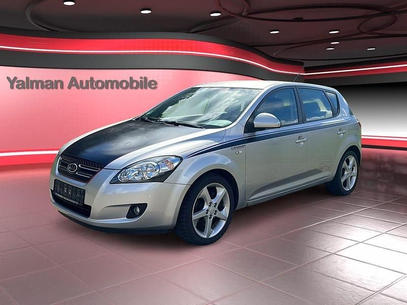 Używany Kia Ceed EX 140 KM (102 kW) 2009 Srebrny Hatchback