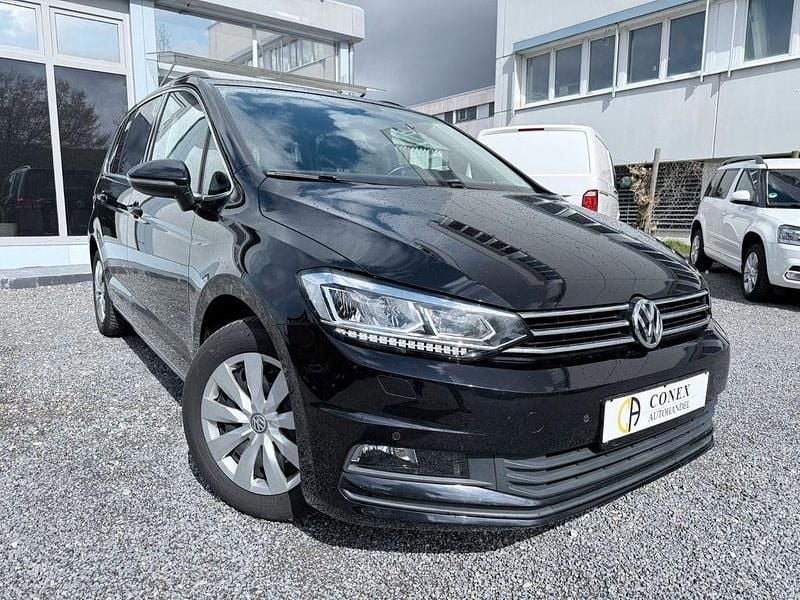 Gebraucht VW Touran 150 PS (110 kW) 2018 Deep black perleffekt Van / Kleinbus