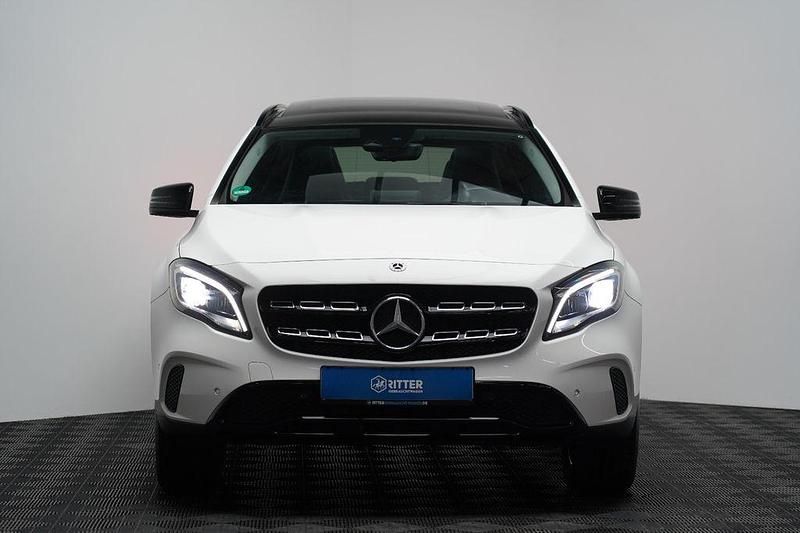Usata Mercedes GLA200 AMG 156 CV (114 kW) 2018 Bianco SUV