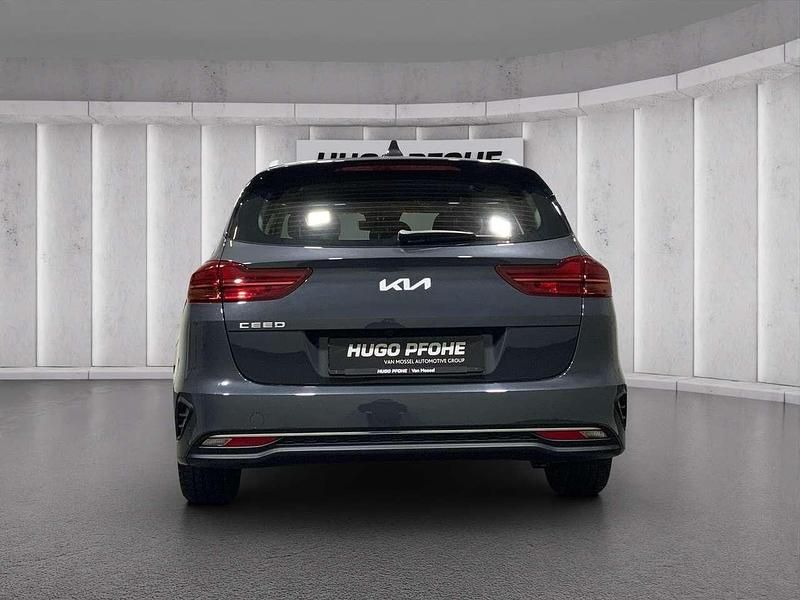 Usata Kia Ceed 101 CV (74 kW) 2023 Grigio Utilitaria