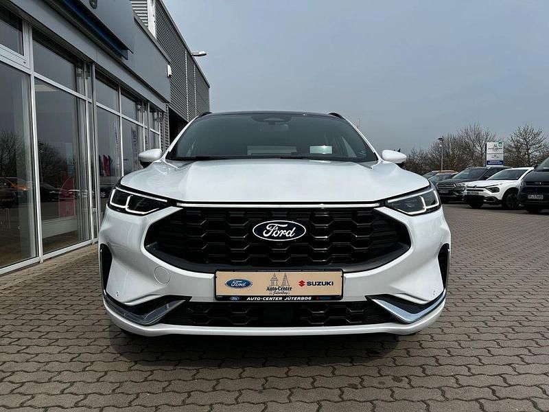 Gebraucht Ford Kuga ST-Line X 182 PS (133 kW) 2024 Frozen white SUV