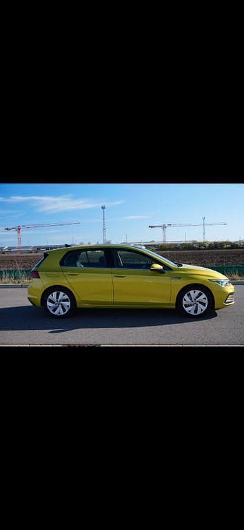 Gebraucht VW Golf VIII Edition 150 PS (110 kW) 2020 Gelb Limousine