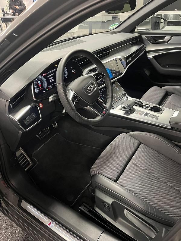 Gebraucht Audi A6 S-Line 299 PS (219 kW) 2024 Grau Kombi
