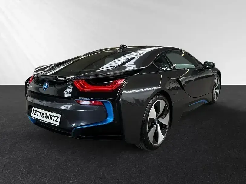 Gebraucht BMW i8 362 PS (266 kW) 2015 Sophistograu brillianteffekt mit akzent bmw i blau Coupé