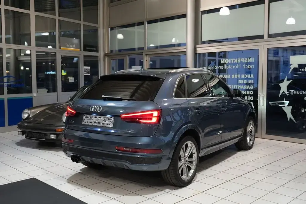 Gebraucht Audi Q3 S-Line 200 PS (147 kW) 2016 Blau SUV