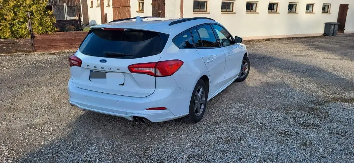 Używany Ford Focus ST-Line 150 KM (110 kW) 2019 Biały Kombi