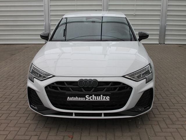 Neu Audi A3 S-Line 150 PS (110 kW) 2026 Weiß Limousine