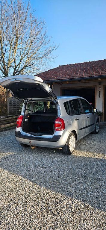 Gebraucht Renault Modus Authentique 75 PS (55 kW) 2008 Grau Van / Kleinbus