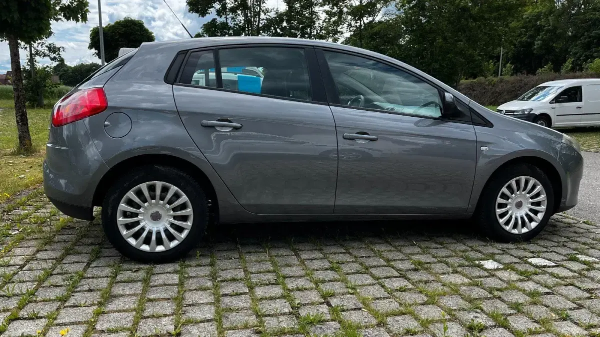 Gebraucht Fiat Bravo 90 PS (66 kW) 2011 Grau Kleinwagen