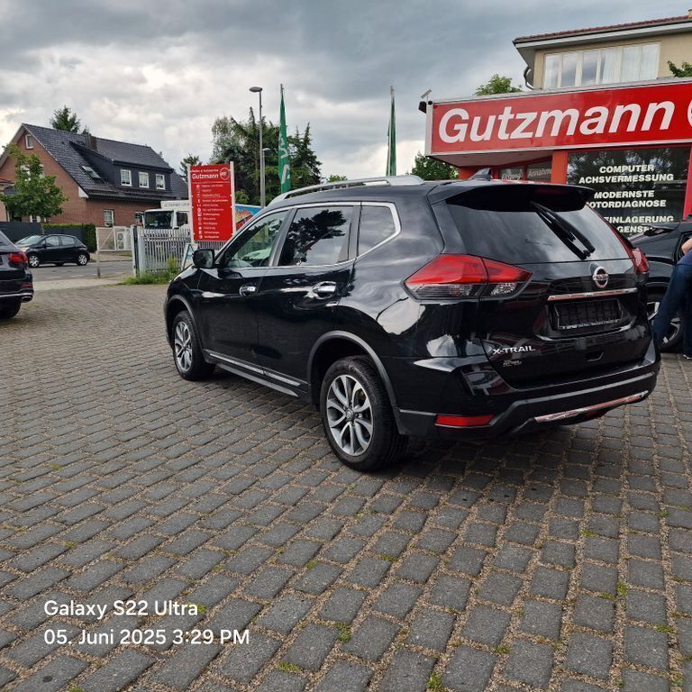 Schwarz Gebraucht 2017 Nissan X-Trail Tekna SUV | 15.500 € (Guter Preis) - Bild 1/4