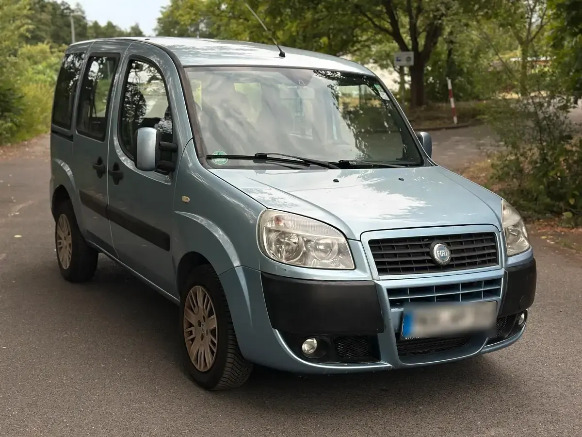 Gebraucht Fiat Doblò 105 PS (77 kW) 2007 Blau Van / Kleinbus