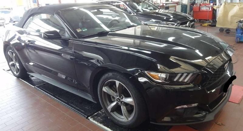 Gebraucht Ford Mustang 309 PS (227 kW) 2015 Schwarz Cabrio