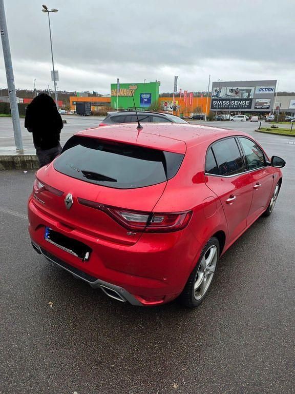 Gebraucht Renault Mégane IV GT 205 PS (150 kW) 2016 Rot Limousine