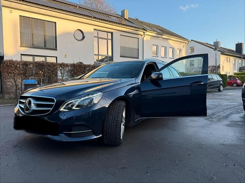 Gebraucht 2013 Mercedes E350 Kombi | 14.500 € (Guter Preis) - Bild 1/4