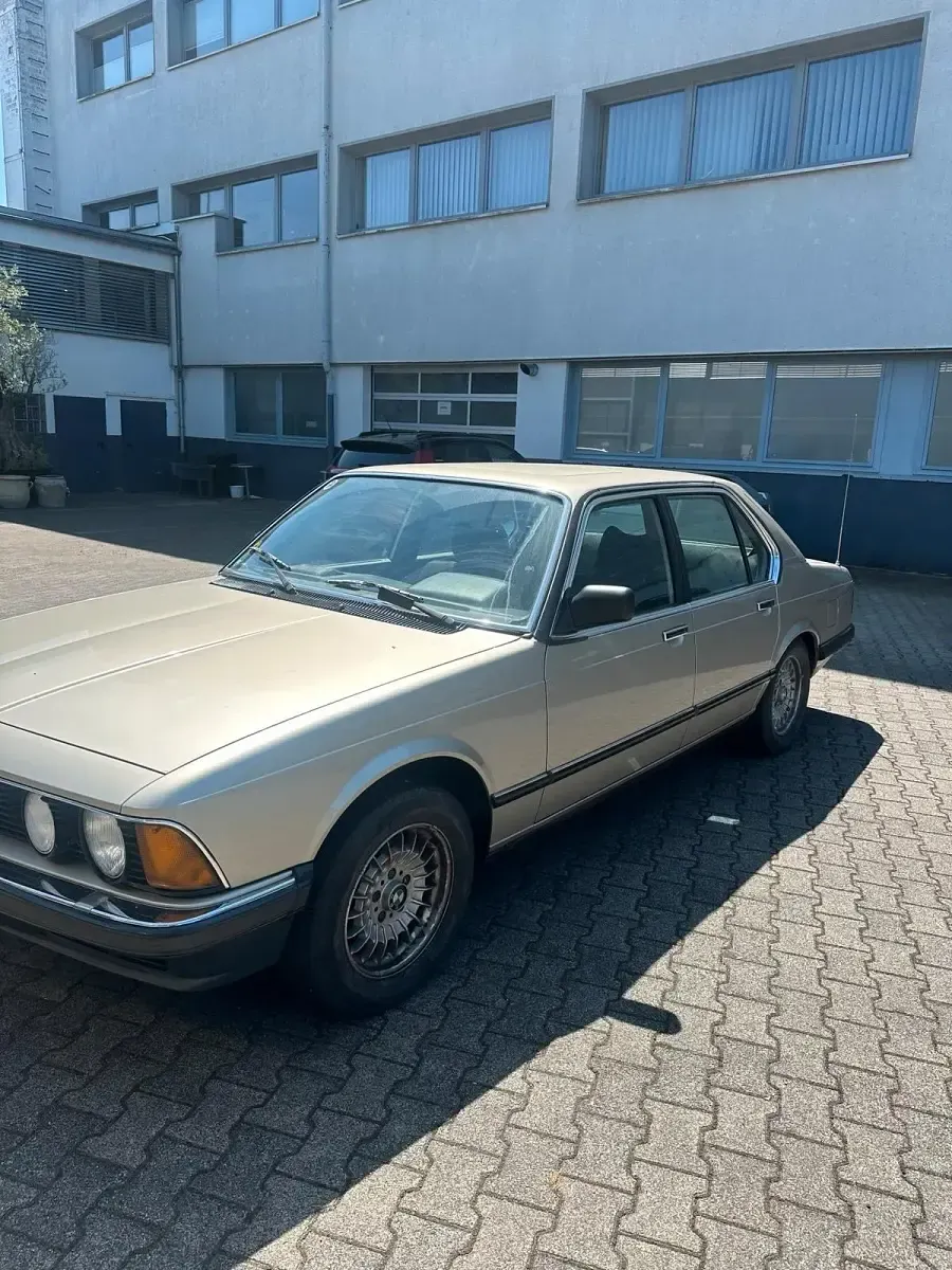 Gebraucht BMW 728 Basis 135 PS (99 kW) 1983 Limousine