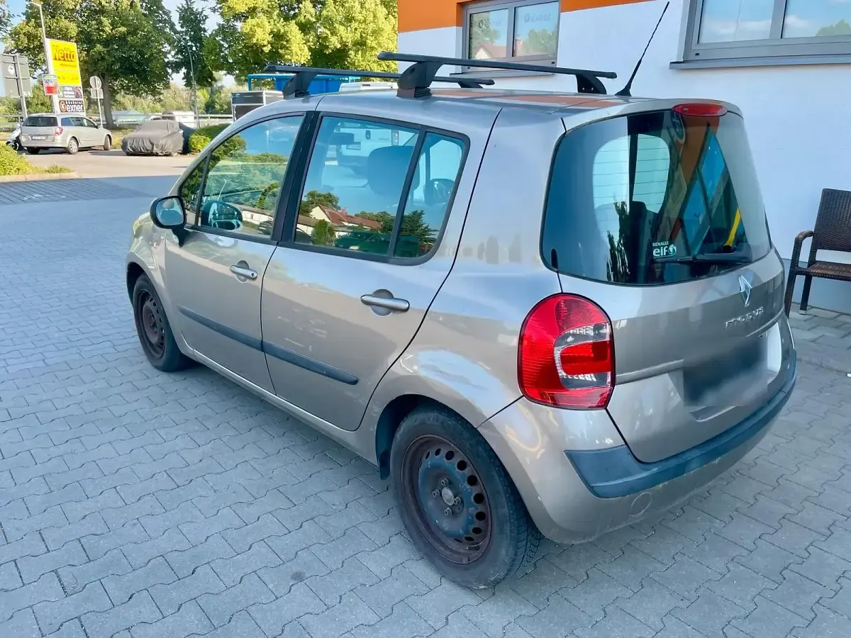 Gebraucht Renault Modus 75 PS (55 kW) 2011 Gold Van / Kleinbus