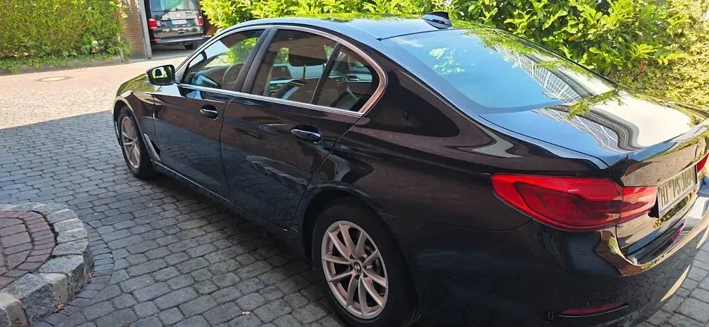 Gebraucht BMW 520 190 PS (139 kW) 2018 Schwarz Limousine