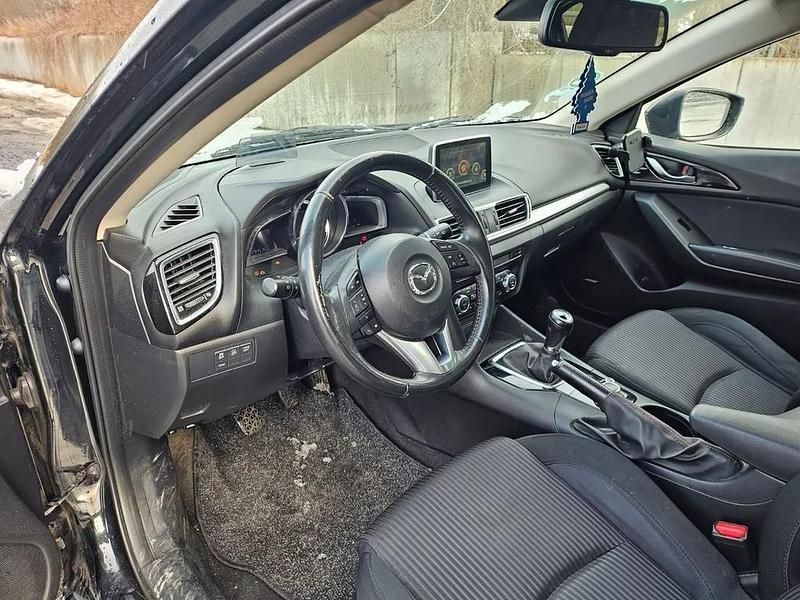 Second-hand Mazda 3 150 CP (110 kW) 2016 Negru Berlinǎ