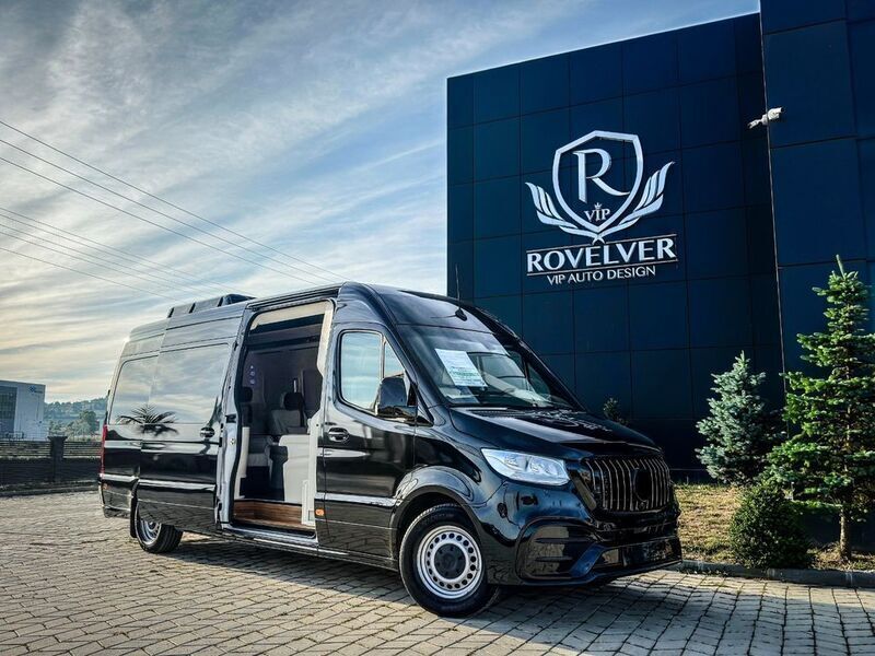 Schwarz Gebraucht 2024 Mercedes Sprinter Luxury Van | 344.505 € - Bild 1/4