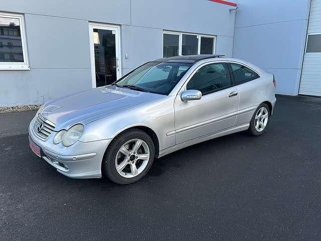 Gebraucht Mercedes C200 163 PS (119 kW) 2002 Silber Coupé