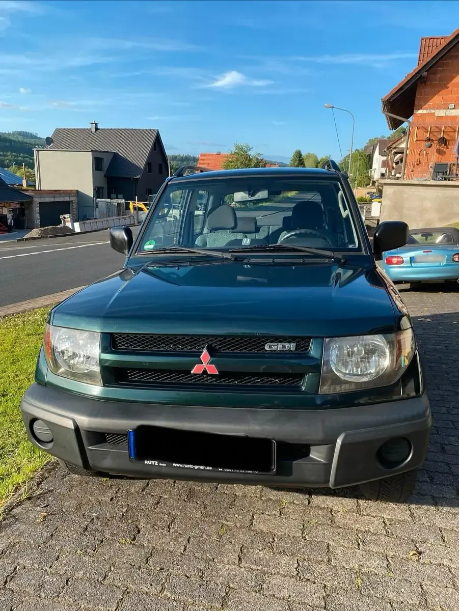 Gebraucht Mitsubishi Pajero 120 PS (88 kW) 2000 Grün SUV