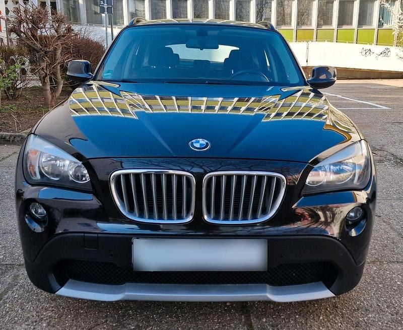 Gebraucht BMW X1 122 PS (89 kW) 2010 Schwarz SUV