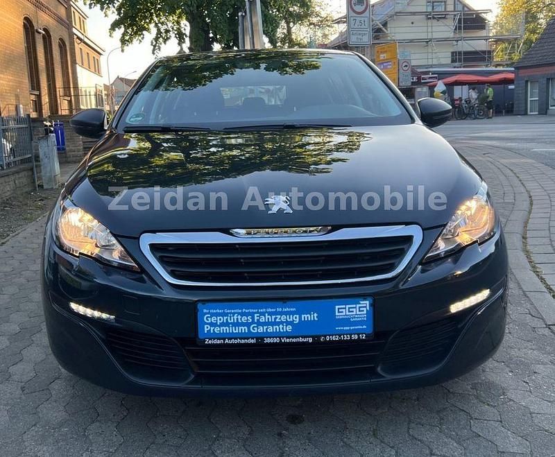 Gebraucht Peugeot 308 Access 82 PS (60 kW) 2017 Grau Limousine