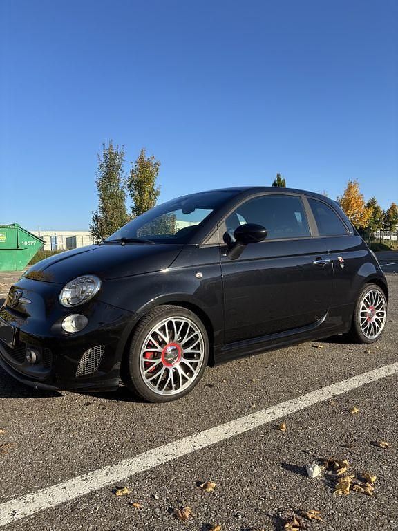 Schwarz Gebraucht 2014 Abarth 595 Turismo | 9.900 € (Fairer Preis) - Bild 1/4