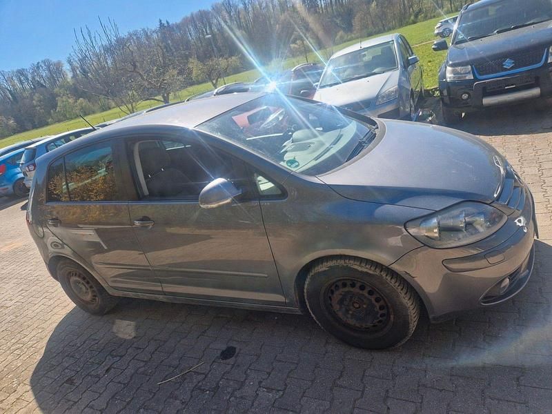 Gebraucht VW Golf IV 105 PS (77 kW) 2006 United grey metallic Kombi