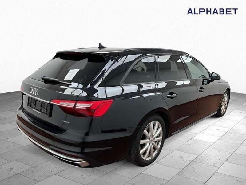 Gebraucht Audi A4 Advanced 204 PS (150 kW) 2022 Brillantschwarz Kombi