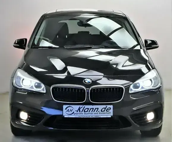 Gebraucht BMW 220 Sport Line 192 PS (141 kW) 2015 Schwarz Kombi