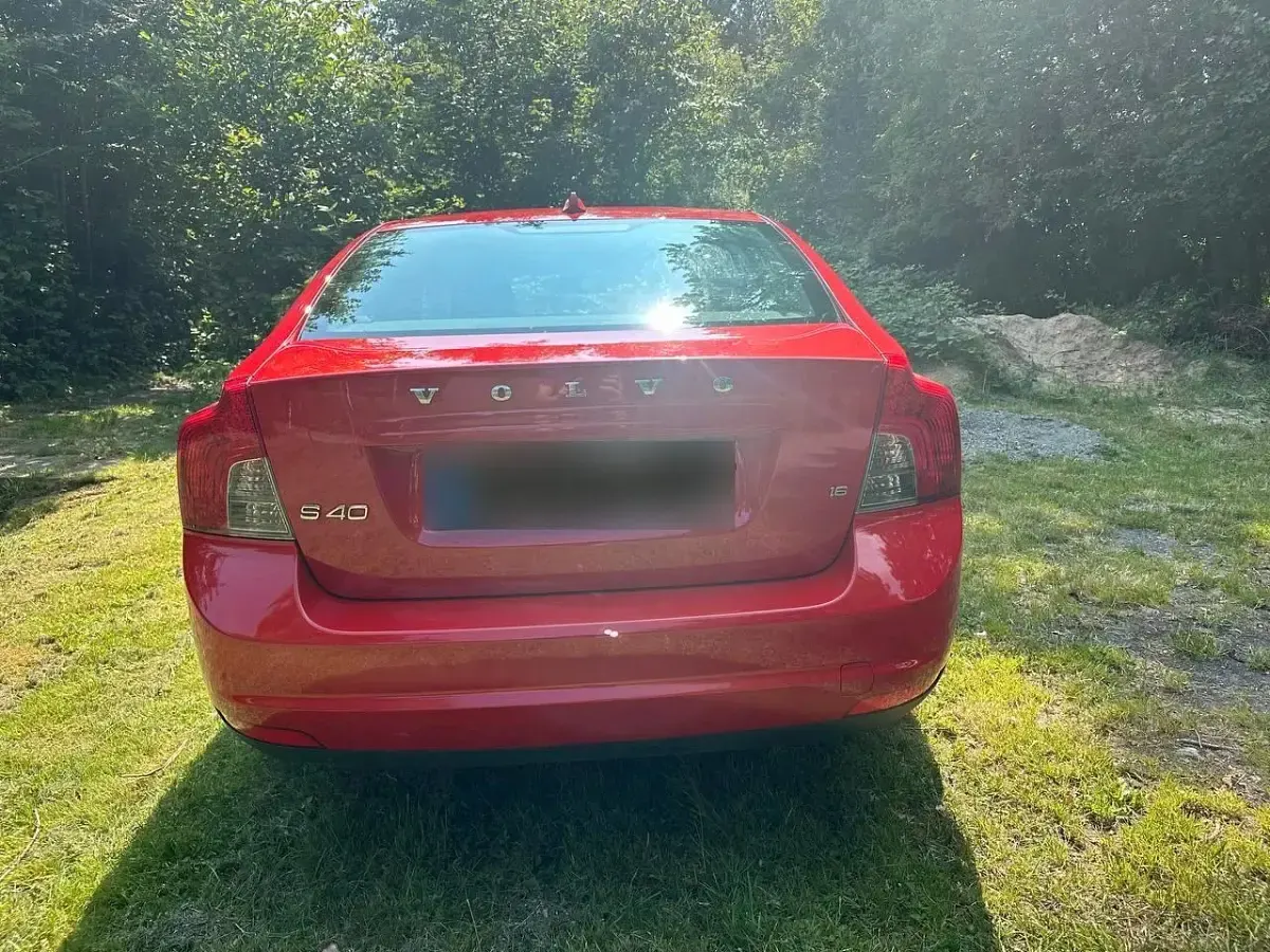 Gebraucht Volvo S40 116 PS (85 kW) 2009 Rot Limousine