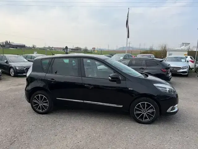 Gebraucht Renault Scenic E-Tech Bose Edition 116 PS (85 kW) 2014 Schwarz Van / Kleinbus