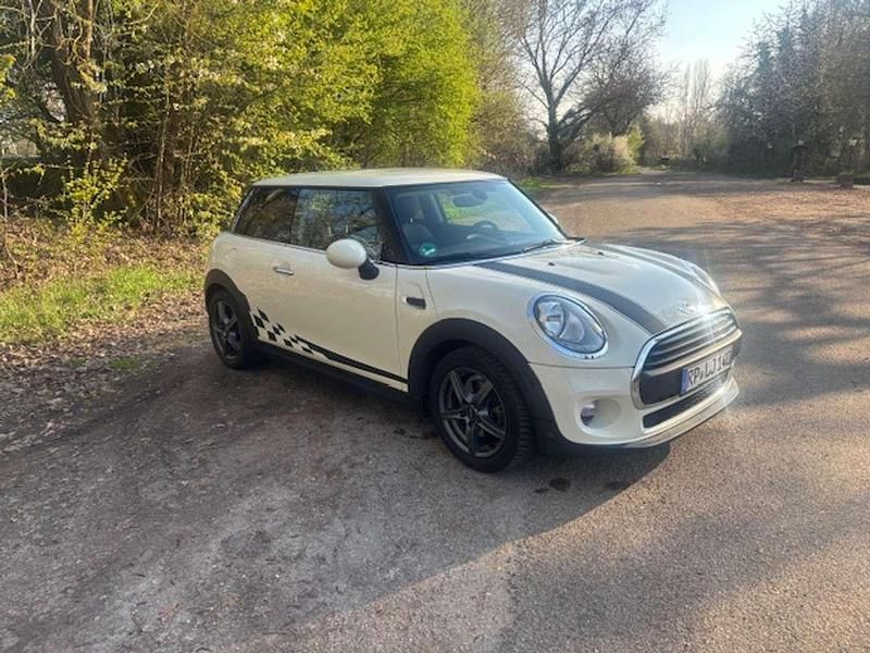 Gebraucht Mini ONE 102 PS (75 kW) 2016 Weiß Kleinwagen