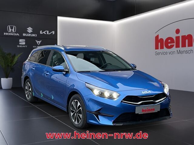 Gebraucht Kia Ceed 140 PS (102 kW) 2024 Andere farbe Kleinwagen