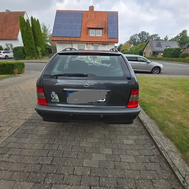 Gebraucht Mercedes C220 125 PS (91 kW) 2000 Schwarz Limousine