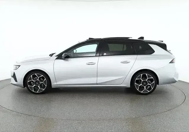 Gebraucht Opel Astra Ultimate 131 PS (96 kW) 2024 Aluminium grau Kleinwagen