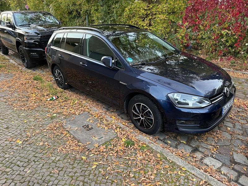 Blau Gebraucht 2014 VW Golf VII Kombi | 7.600 € (Fairer Preis) - Bild 1/4