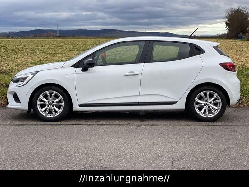 Gebraucht Renault Clio V Equilibre 67 PS (49 kW) 2023 Weiß Limousine
